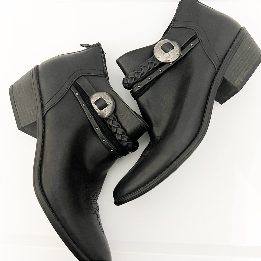 🩶DV by Dolce Vita | Black Ankle Boots with Braided Strap western style